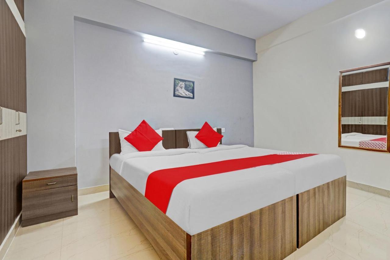 Oyo Flagship 83187 Shiv Enclave Bangalore Buitenkant foto