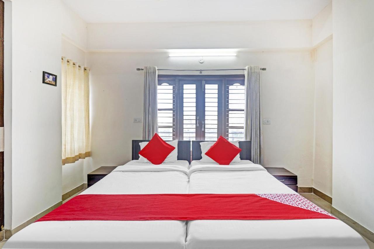 Oyo Flagship 83187 Shiv Enclave Bangalore Buitenkant foto